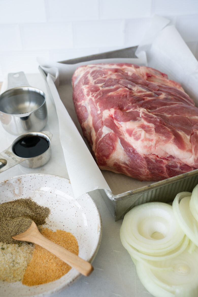 how much meat to buy when making pulled pork?