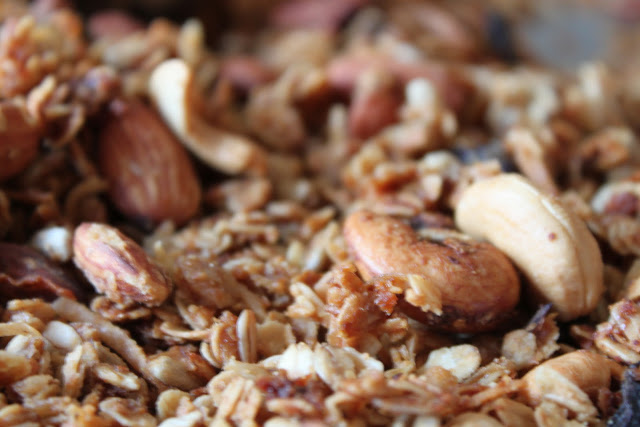 Karen's Peanut Butter and Cashew Granola