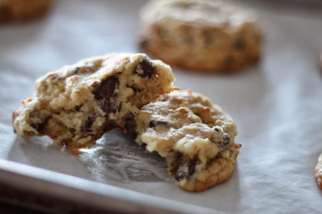 Joyous Almond Cookies