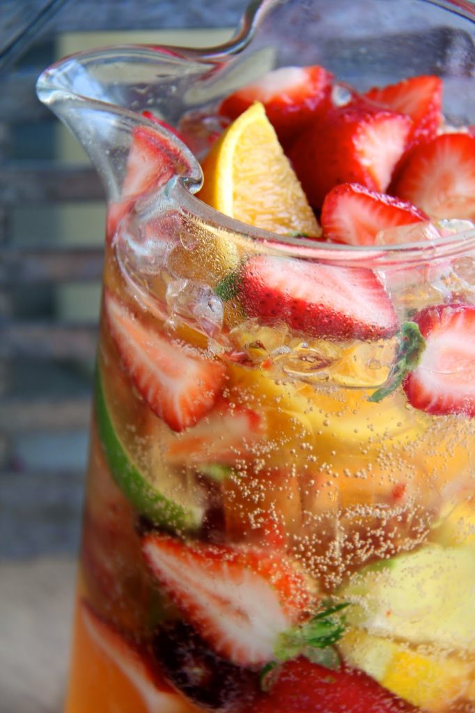 Non Alcoholic Sangria Mocktail Recipe