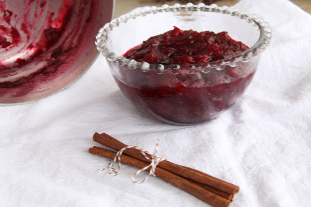 Apple Spice Cranberry Sauce