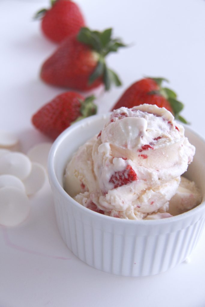 Fresh Strawberry White Chocolate Chunk Ice Cream