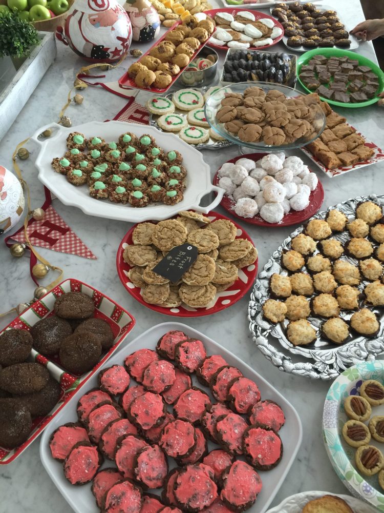 How to Host a Simple, No Stress Christmas Cookie Exchange! | A