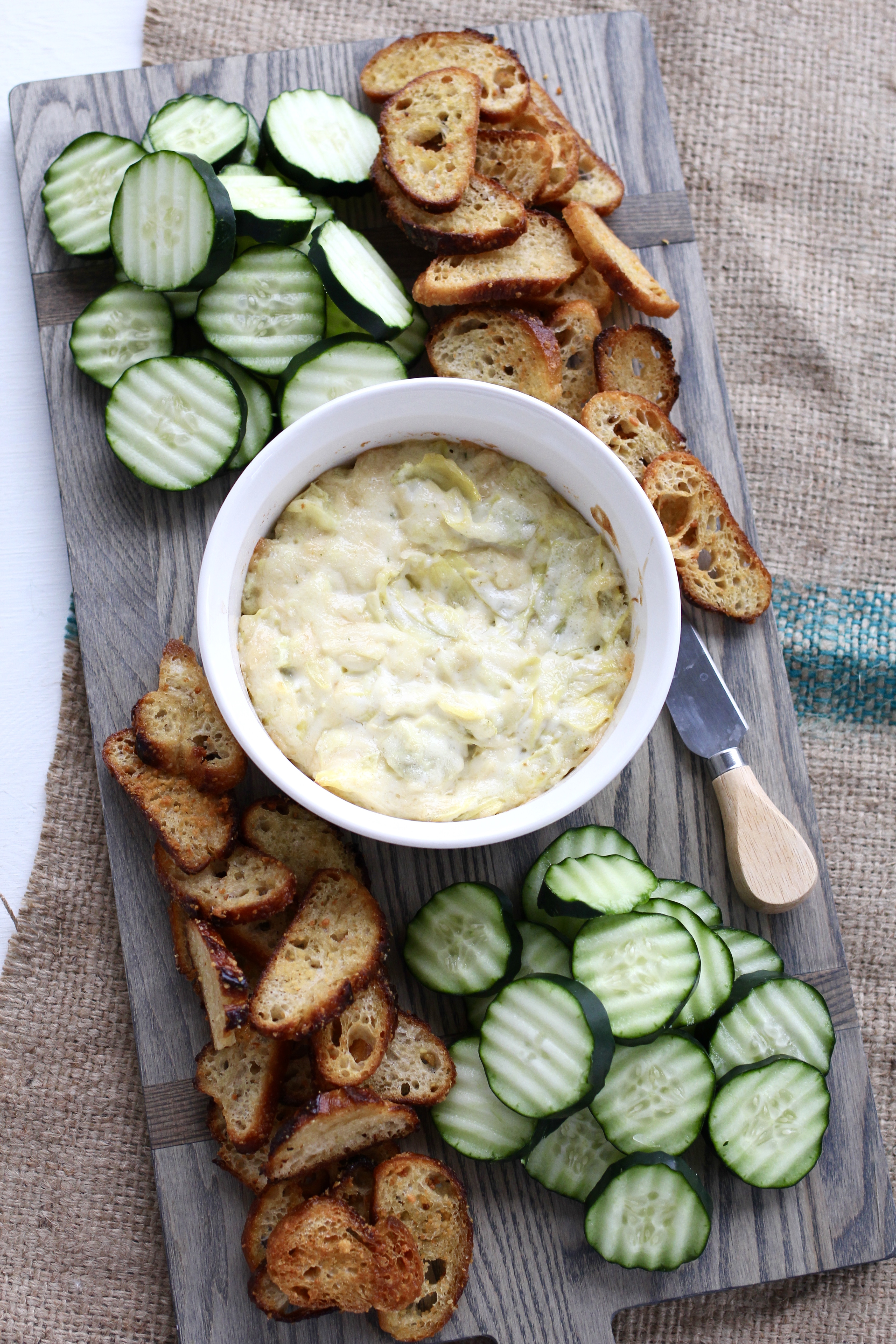 Cheesy Baked Artichoke Dip