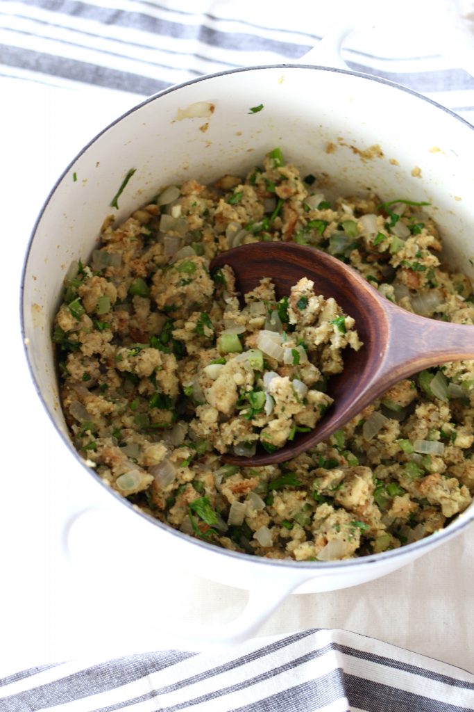 Meatless Cornbread Dressing