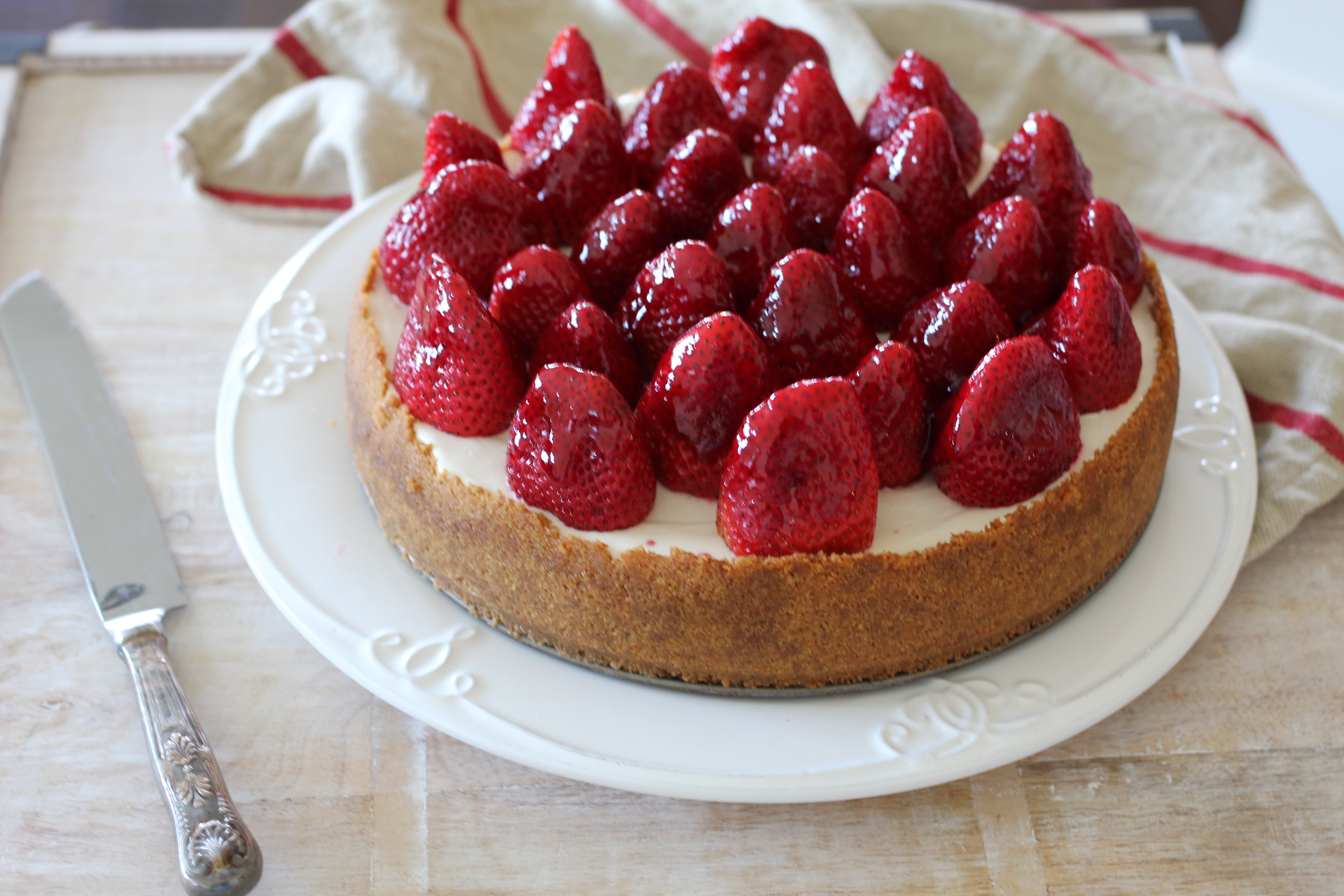 Classic Strawberry Cheesecake