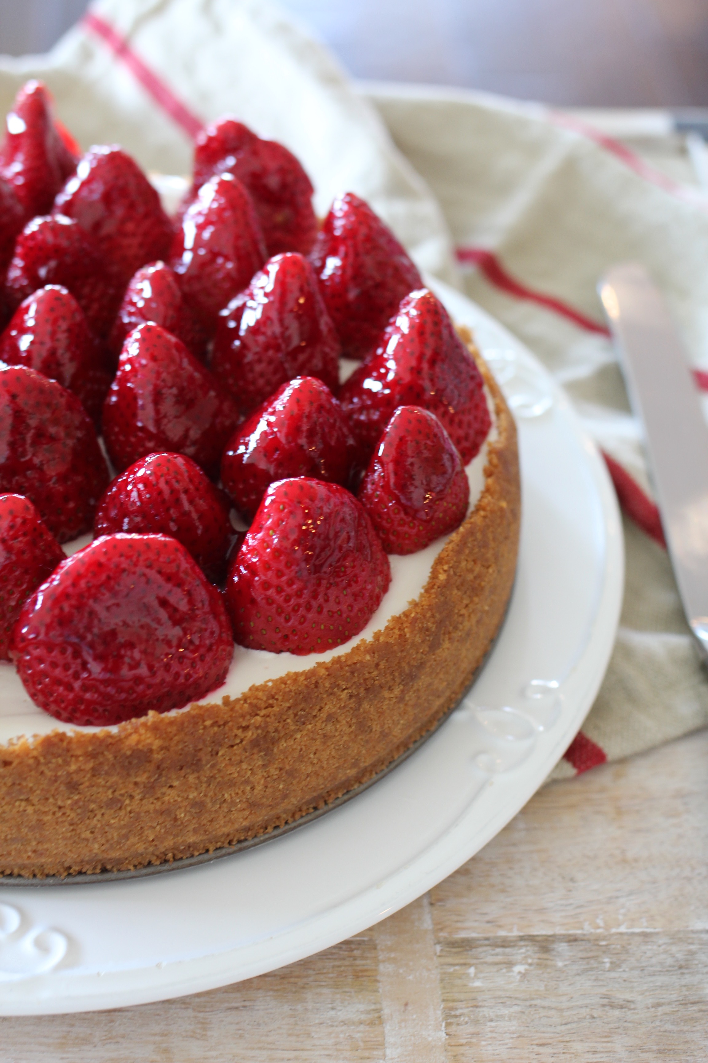 Classic Strawberry Cheesecake