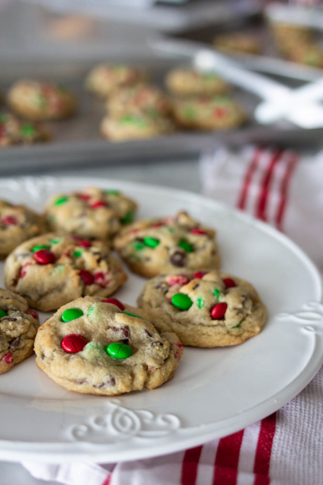 M&M Cookies (Christmas Cookies) - Cafe Delites