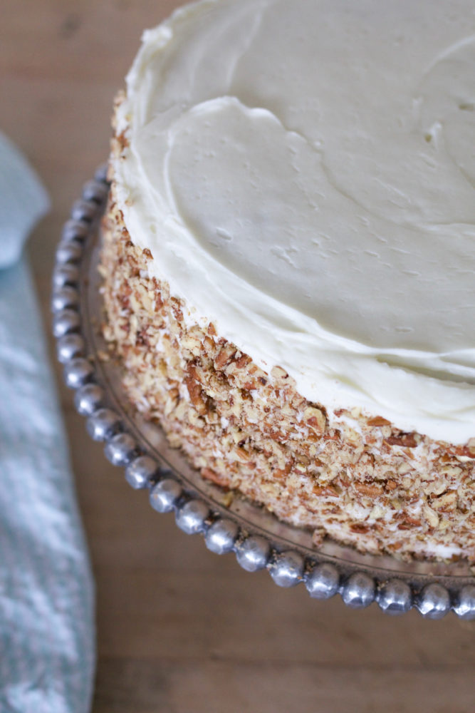 Carrot cake with nuts