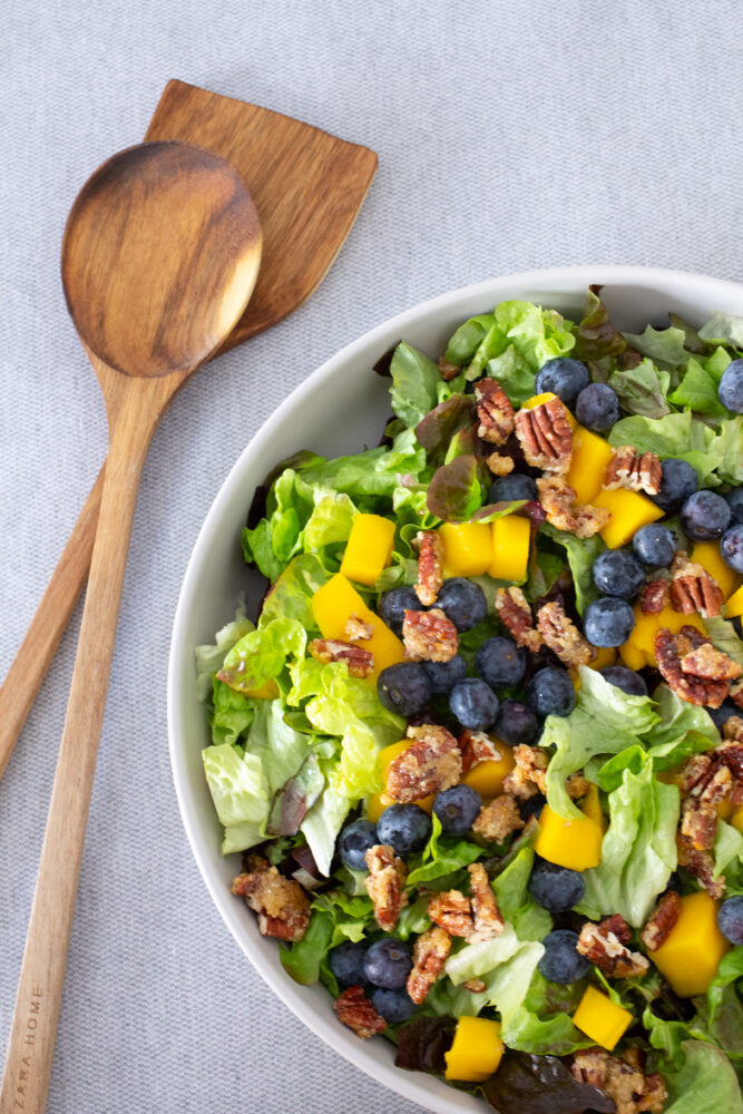 Blueberry and Mango Salad with Balsamic Honey Dressing