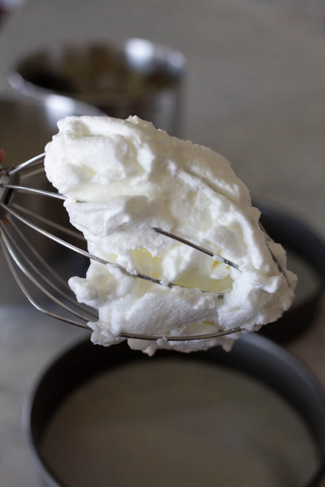 how to beat egg whites until stiff for cake batter