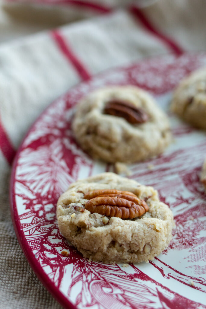 Christmas Pecan Shortbread Cookies | A Bountiful Kitchen