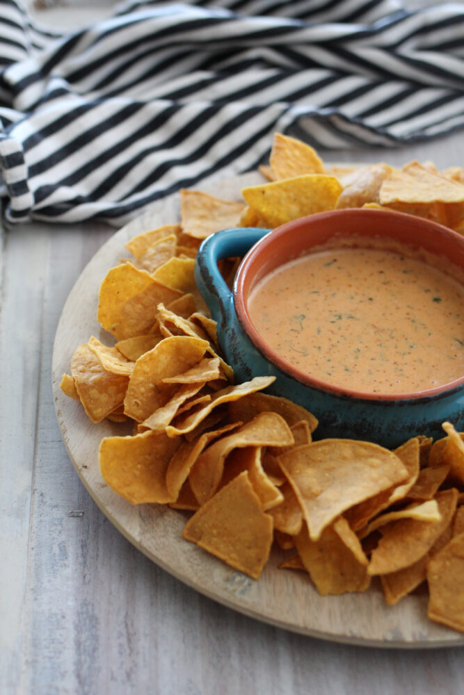 Chips and queso in 10 minutes