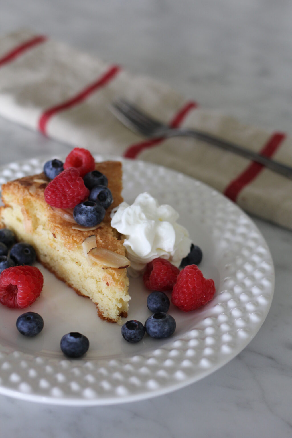 7-ingredient-spanish-almond-cake-a-bountiful-kitchen