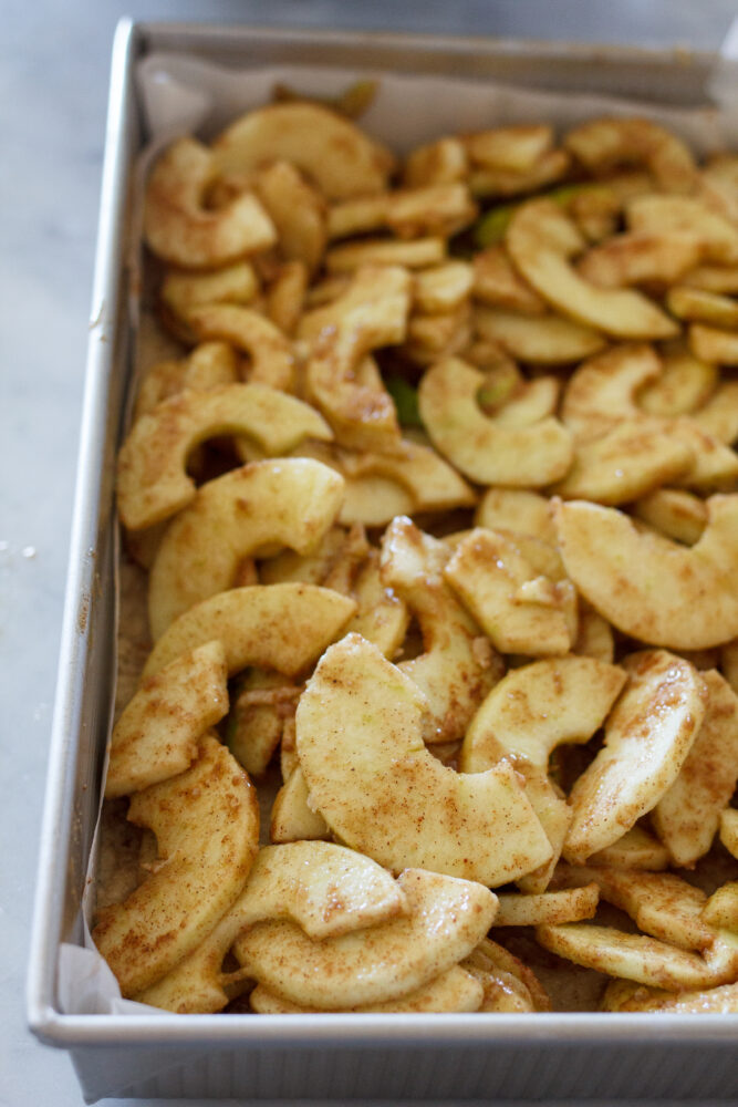 Fresh apple filling for apple pie bars