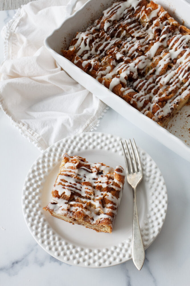 Overnight Cinnamon Roll Breakfast Casserole