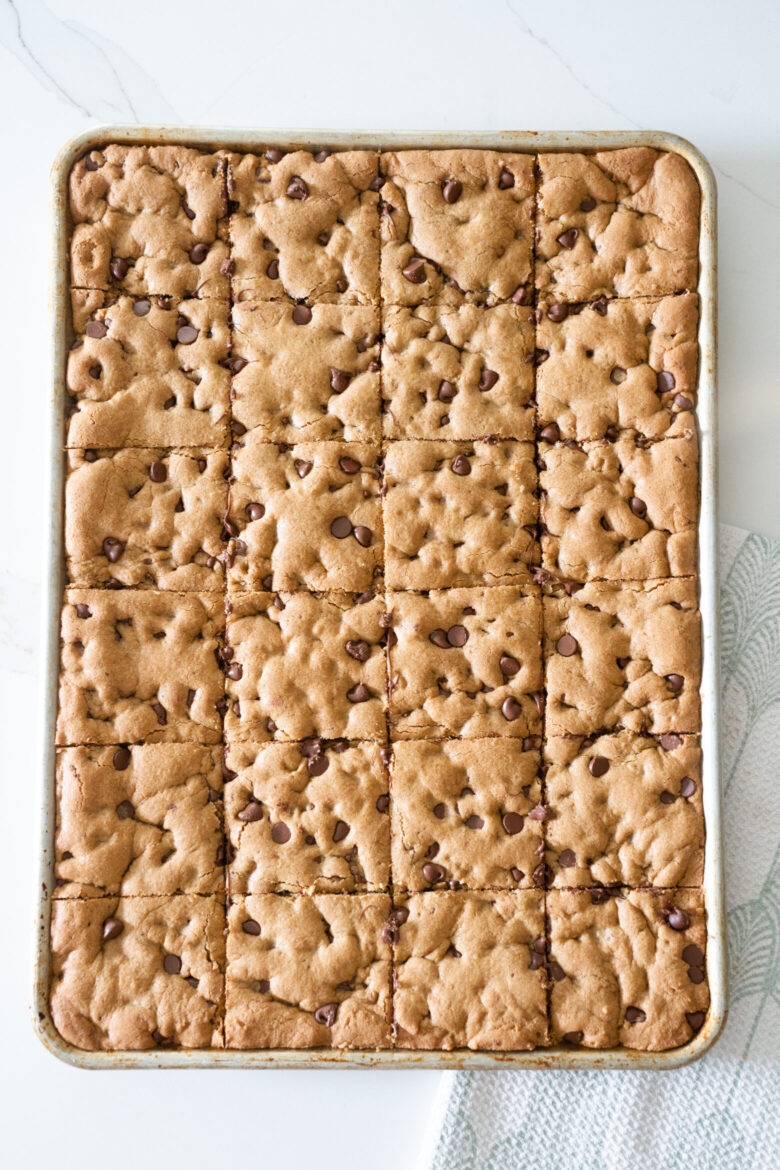Easy Sheet Pan Chocolate Chip Cookies